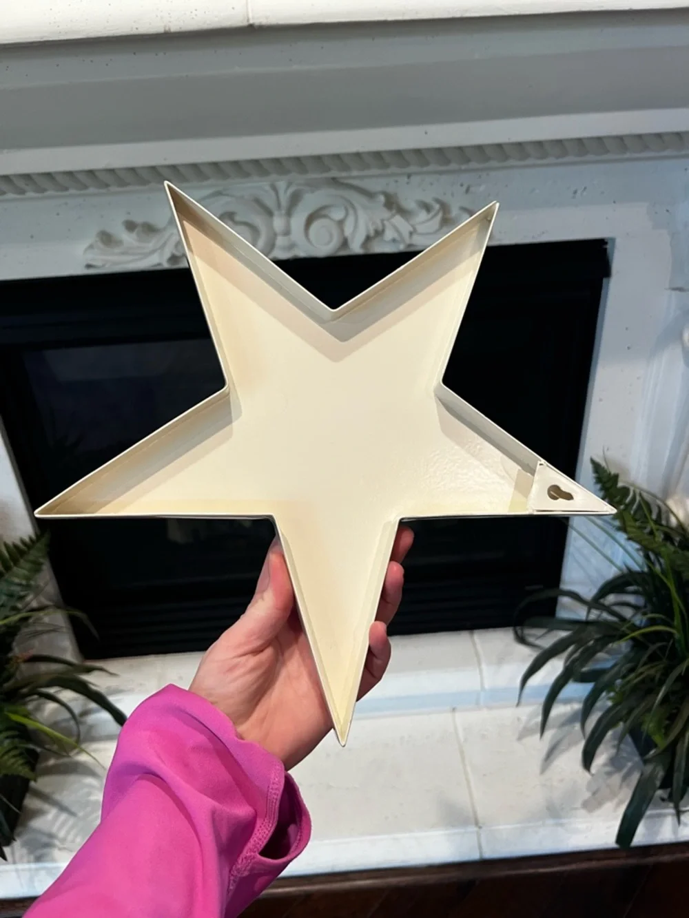 Pottery Barn Kids Glazed Metal Star Set